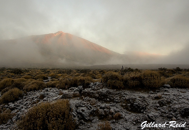 photos of teide snow and sun